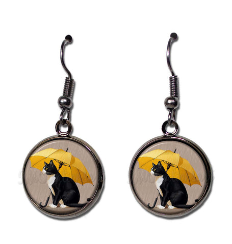 Tuxedo Cat in the Rain