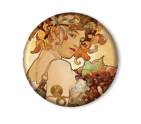 Mucha's Fruit