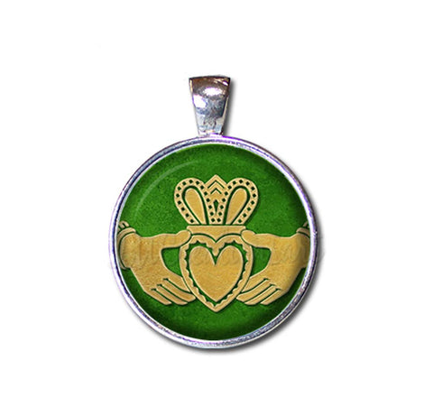 Celtic Claddagh Design