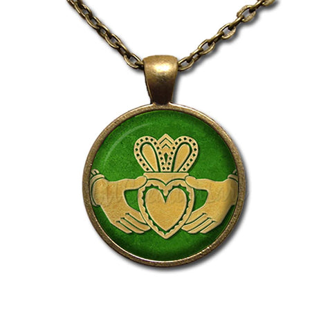 Celtic Claddagh Design